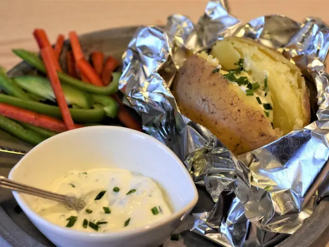 Restaurant-Style Baked Potatoes: How To Get Crispy Skins And Fluffy Centers Every Time
